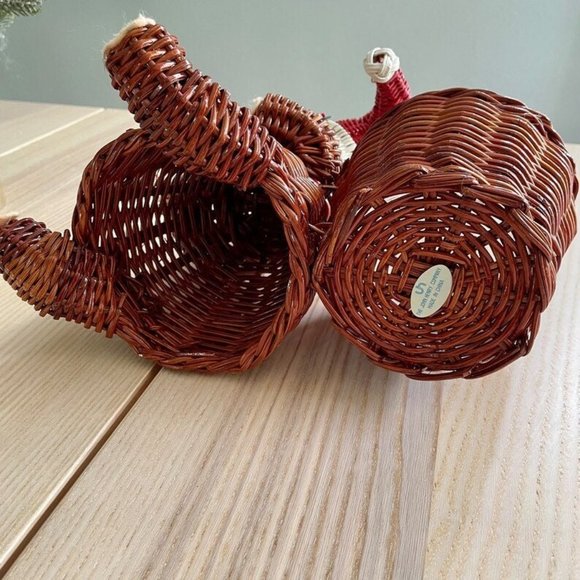 Adorable Vintage Wicker Bear Planter, Rattan Christmas Planter - Picture 5 of 5